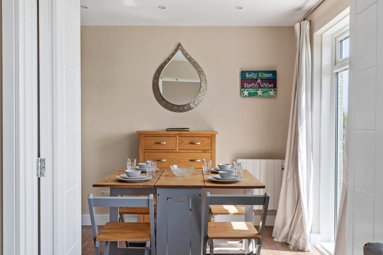 Salty Kisses - Sea Front Aparment Appartement Hodgeston Buitenkant foto