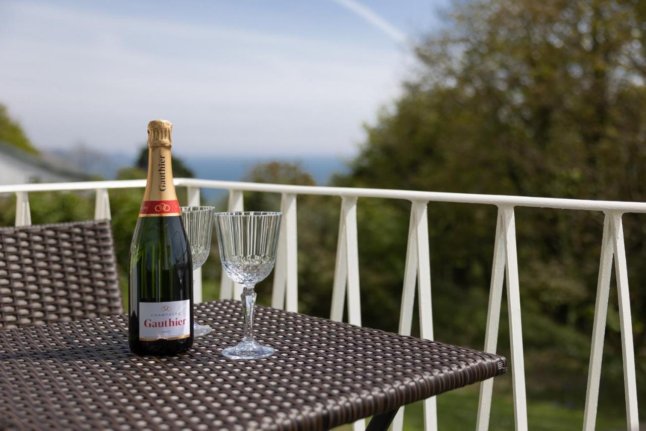 Salty Kisses - Sea Front Aparment Appartement Hodgeston Buitenkant foto